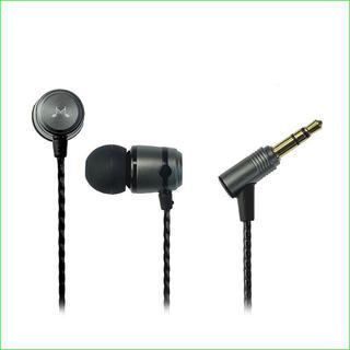 SoundMAGIC E50 In-Ear Sound Isolating Earphones.